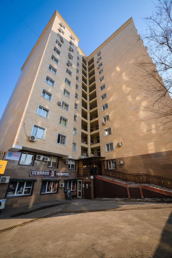 1-Ком Кв В Жк Молодежный Almaty Exterior photo